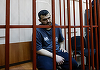 Suspectul uzbek în asasinarea cu o trotinetă-capcană a generalului Kirillov, comandantul Forţelor ruse de Apărare Radiologică, Chimică şi Biologică, inculpat de ”terorism” şi plasat în detenţie. Putin recunoaşte eşecul serviciilor sale speciale