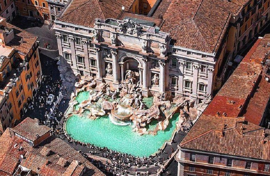 Roma: Fontana di Trevi, redeschisă după ce a fost renovată. Numărul vizitatorilor, limitat