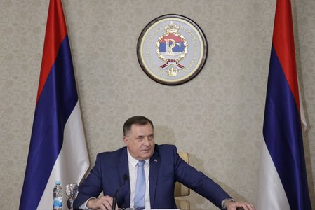 Sârbii din Bosnia vor blocarea instituţiilor centrale ale ţării / UE şi SUA reacţionează