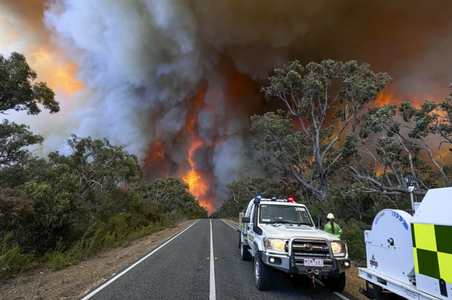 Locuitorii ai zeci de localităţi rurale din sud-estul Australiei, evacuaţi din cauza unui incendiu important în Grampians National Park, în statul Victoria