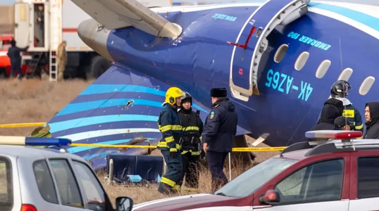 Rosaviatsia acuză Ucraina de un atac ”terorist” cu drone la Groznîi de Crăciun, în ziua prăbuşirii avionului azer în Kazahstan, consolidând ipoteza doborârii aeronavei cu o rachetă trasă de apărarea antiaeriană rusă