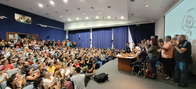 Al 138-lea copil furat în timpul dictaturii din Argentina, fiul unui cuplu de activişti politici răpiţi în 1976 şi daţi dispăruţi de atunci,  găsit, anunţă Abuelas de Plaza de Mayo