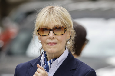 Donald Trump, condamnat în apel să-i plătească despăgubiri cinci milioane de dolari scriitoarei Elizabeth Jean Carroll într-un dosar civil cu privire la agresiune sexuală şi defăimare