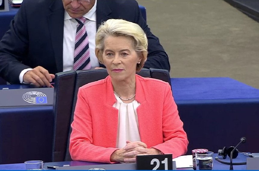 Ursula von der Leyen are pneumonie şi şi-a anulat unele angajamentele publice