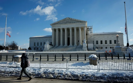 Curtea Supremă a SUA examinează legea americană care ameninţă interzicerea iminentă a TikTok