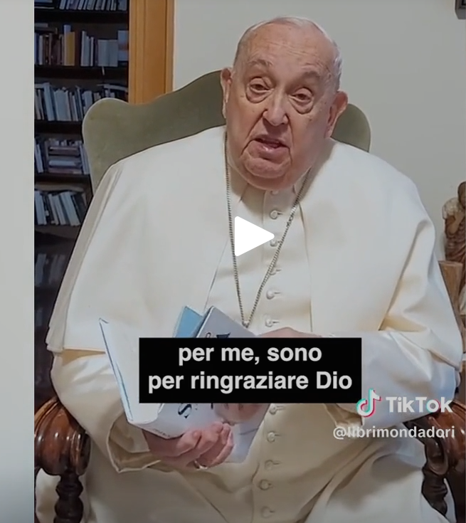 Papa Francisc, debut pe TikTok. Suveranul Pontif îşi prezintă autobiografia intitulată ”Speră ” pe platforma socială: „E o autobiografie, dar pentru mine autobiografiile sunt pentru a-i mulţumi lui Dumnezeu pentru ceea ce a făcut cu viaţa mea” VIDEO