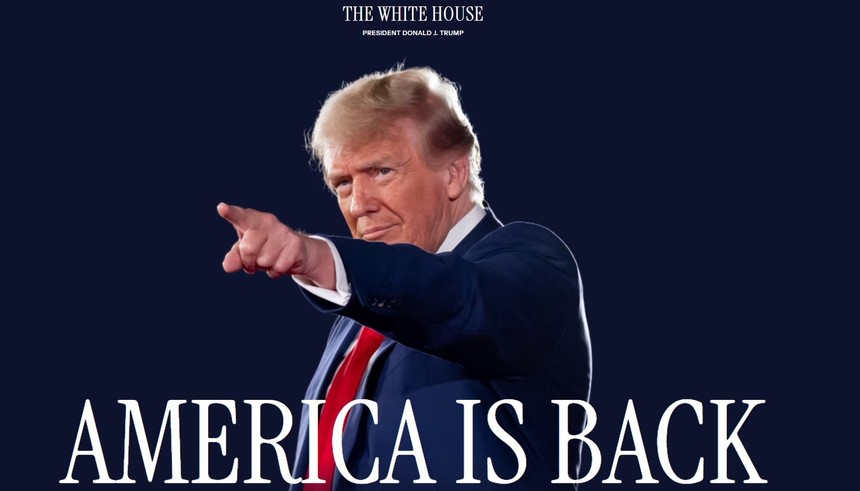 Site-ul Casei Albe a afişat „America s-a întors” în timp ce Trump depunea jurământul