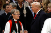 O episcopă îi cere lui Trump să-i fie ”milă” de imigranţi, lesbiene, gay, bisexuali şi transsexuali, el o cataloghează ”rea” şi-o pune să-şi ceară scuze