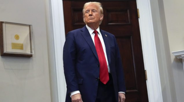 Trump anunţă că urmează să impună taxe vamale statelor membre UE. ”Ei ne tratează foarte rău”
