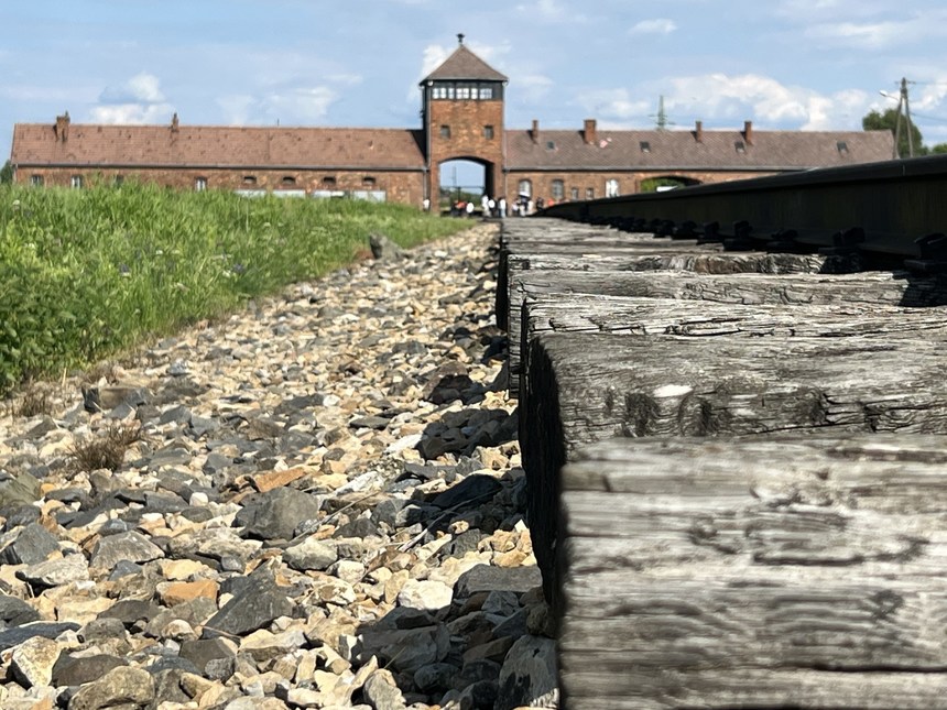 80 de ani de la eliberarea lagărului de concentrare Auschwitz-Birkenau: Supravieţuitori şi demnitari vor fi prezenţi la comemorare. România, reprezentată la ceremonie de ministrul Natalia Intotero