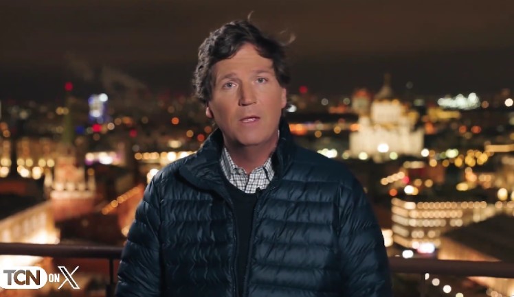 Tucker Carlson susţine că administraţia Biden a încercat să îl asasineze pe Putin