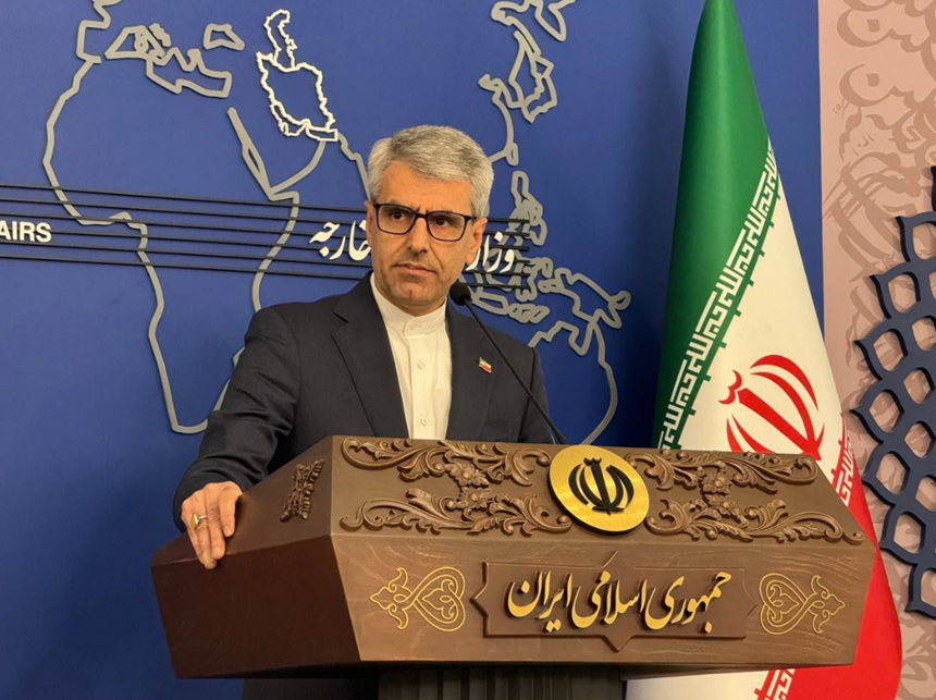 Iranul se declară ”pregătit” să negocieze un acord nuclear, dacă ţările din Occident sunt ”serioase”, în urma unor negocieri cu Franţa, Germania şi M.Britanie la mijlocul lui ianuarie, la Geneva, după ce-au ameninţat Teheranul cu un mecanism de reimpunerea sancţiunilor