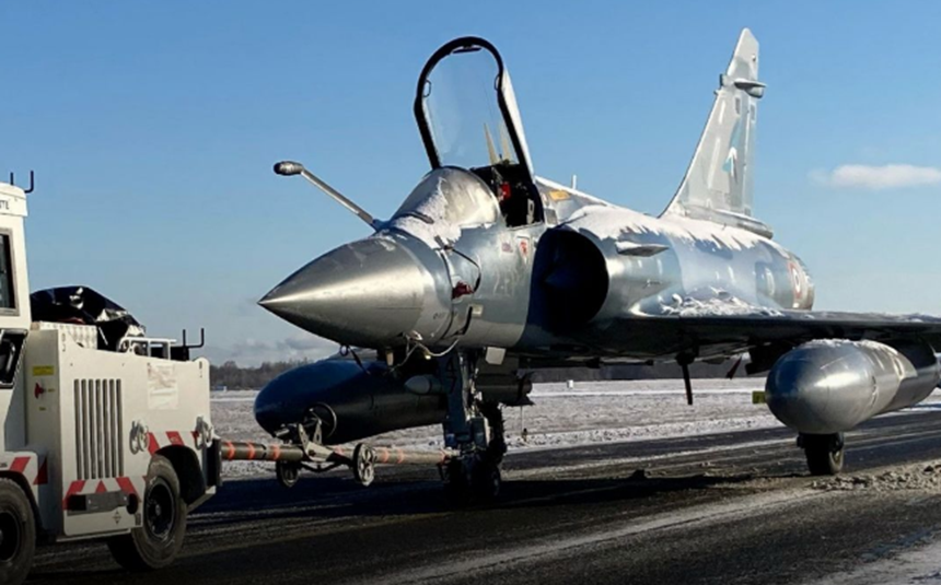 Primele avioane franceze de vânătoare de tip Mirage 2000-5, livrate joi Ucrainei, anunţă ministrul francez al Apărării Sébastien Lecornu