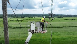 Trei membri NATO încă se bazează pe Rusia pentru a-şi gestiona reţeaua electrică. Sunt pe cale să se debranşeze sâmbătă, iar mişcarea nu este lipsită de riscuri, emoţii şi provocări