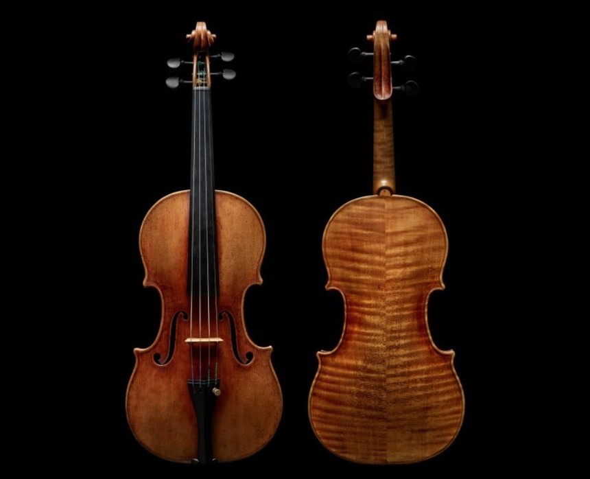 O vioară Stradivarius s-a vândut cu 11,3 milioane de dolari, al treilea cel mai mare preţ obţinut pentru un instrument muzical la o licitaţie