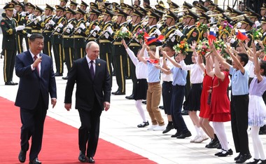 Preşedintele Chinei a acceptat invitaţia de a participa în mai, la Moscova, la parada de Ziua Victoriei