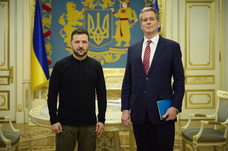 SUA vor un acord economic în schimbul susţinerii Ucrainei împotriva Rusiei, anunţă noul secretar american al Trezoreriei Scott Bessent la Kiev. Zelenski anunţă finalizarea unor acorduri economice cu SUA la Conferinţa Securităţii de la Munchen