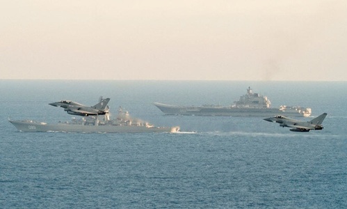 Marea Britanie a monitorizat şase nave ruseşti care transportau muniţie din Siria, după înlăturarea lui Assad