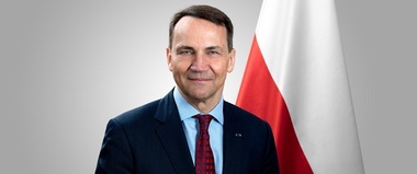 Ţările europene nu vor crea o armată unificată, afirmă ministrul polonez de Externe, Radoslaw Sikorski