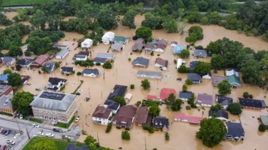 Bilanţul victimelor inundaţiilor în estul SUA creşte la 13 morţi. Mai multe persoane, date dispărute. 200.000 de gospodării fără curent. Meteorologii anunţă un ”frig-record” ”arctic” de -51° Celsius în centrul Americii