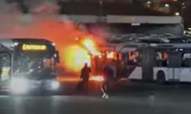 Tentativă de atentat major în Israel: Trei bombe au explodat în autobuze goale în apropiere de Tel Aviv, alte două bombe au fost dezactivate