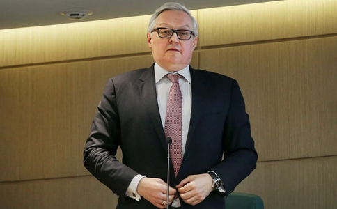 Riabkov anunţă o nouă reuniune ruso-americană în următoarele două săptămâni în vederea  analizării punctelor ”care irită”. ”În prezent avem în faţa noastră două piste paralele (...) conectate politic. Una priveşte afacerile ucrainene, cealaltă relaţiile b