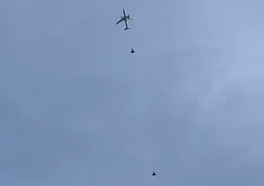 Un avion aparţinând American Airlines de la New York la New Delhi, cu 199 de persoane la bord, redirecţionat pe Aeroportul Fiumicino, la Roma, în urma unei alerte cu bombă