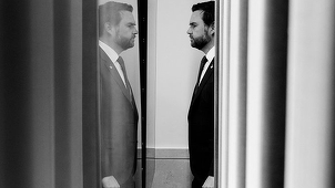 Vance declară că nu s-a supărat că Trump a refuzat să-l desemneze drept succesorul său 