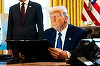 Trump ameninţă, în prima şedinţă a Cabinetului, că produsele europene urmează să fie taxate în curând cu 25%
