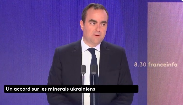 La fel ca Statele Unite, Franţa discută cu Ucraina despre exploatarea minereurilor pentru „industria sa de apărare”