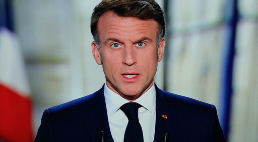 Emmanuel Macron îndeamnă la calm după disputa dintre Trump şi Zelenski