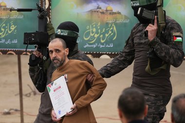 Trump l-a invitat la Casa Albă pe un ostatic israelian eliberat de Hamas
