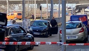 UPDATE - Bild: Doi morţi şi 25 de răniţi după ce o maşină a intrat în oameni la Mannheim / Suspectul reţinut este un cetăţean german în vârstă de 40 de ani