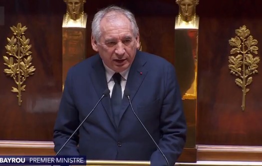 Premierul Francois Bayrou denunţă „brutalitatea” lui Trump şi laudă „onoarea” lui Zelenski în faţa Adunării Naţionale franceze