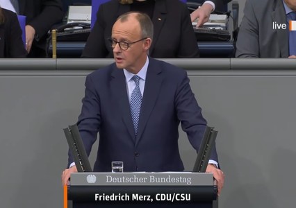 Viitorul cancelar german Friedrich Merz dedică mesajul său de 8 Martie femeilor din Ucraina: „Curajul şi puterea lor sunt de neegalat. Trebuie să facem tot ce ne stă în putinţă pentru a apăra libertatea lor, dar şi libertatea noastră”