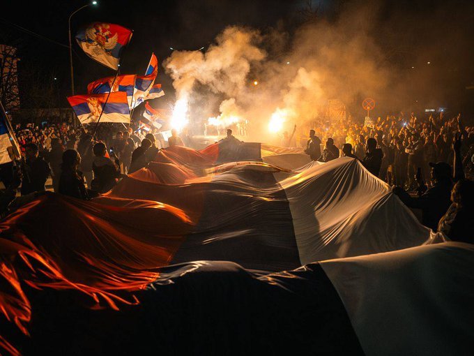 Violenţe sporadice, înaintea unui uriaş miting antiguvernamental de la Belgrad - VIDEO