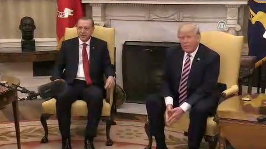 Erdogan şi Trump au discutat despre Ucraina, Siria şi probleme de apărare, anunţă Turcia