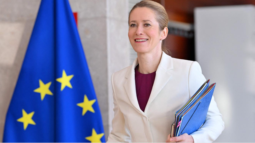 Kaja Kallas cere statelor membre UE 5 mld € pentru a furniza obuze Ucrainei, după ce le-a cerut 40 mld €, iar Franţa şi Italia s-au arătat reticente. Ea vrea să prezinte noua propunere la un summit UE joi. ”Fie aduceţi banii, fie veniţi cu muniţia”