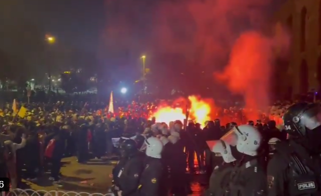 Turcia a reţinut 343 de persoane în urma protestelor faţă de arestarea primarului din Istanbul, potrivit Ministerului de Interne