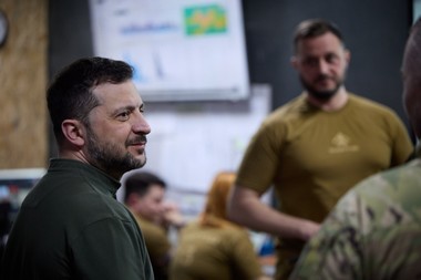 Zelenski: Ucraina nu va recunoaşte ajutorul militar american drept datorie în cadrul acordului privind mineralele şi nu îl va semna, dacă îi ameninţă aderarea la UE / Noua versiune propusă de SUA ar lua Ucrainei toate profiturile