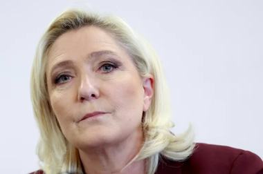 Marine Le Pen aşteaptă o hotărâre judecătorească, luni, care îi poate da peste cap cariera politică