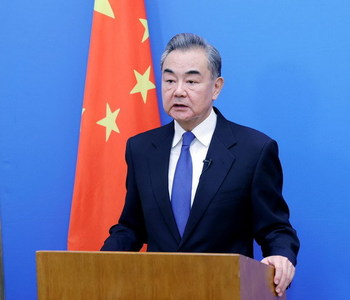 "Prieteni pentru totdeauna, niciodată duşmani", spune ministrul chinez de externe Rusiei
