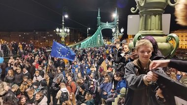 Viktor Orban vrea să dea o lege prin care blocarea podurilor în timpul protestelor să fie interzisă