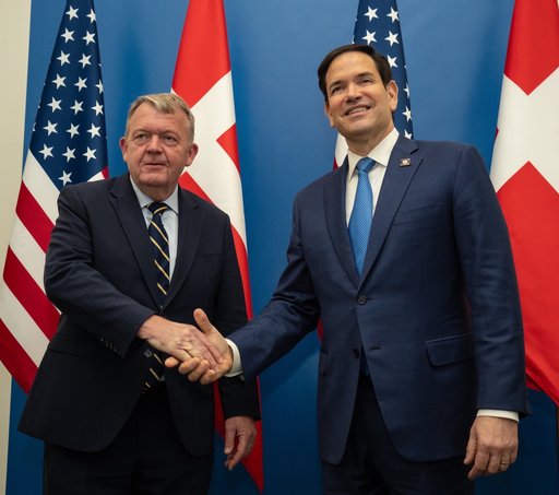 SUA nu vor lăsa Groenlanda să devină „dependentă” de China, avertizează Marco Rubio. El spune că populaţia locală nu vrea să facă parte din Danemarca