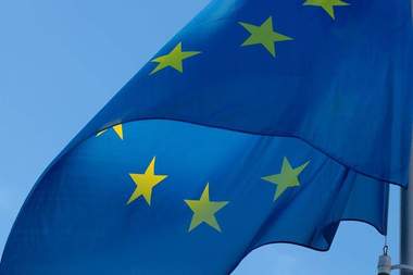 Financial Times: România, alături de Ungaria, Italia şi Grecia, se opune escaladării războiului comercial dintre UE şi SUA