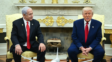 ”Bombardează ca nebunii”, acuză Trump, ”nemulţumit” de acţiunile Rusiei în Ucraina