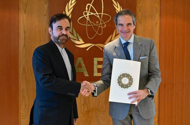 Directorul Agenţiei Internaţionale a Energie Atomice Rafael Grossi anunţă că urmează să efectueze miercuri o vizită la Teheran, înaintea celei de a doua runde de negocieri între Iran şi SUA prevăzută sâmbătă la Roma