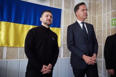 Maia Sandu a avut o întrevedere cu Mark Rutte, aflat în drum spre Ucraina. La Odesa, secretarul general al NATO l-a asigurat pe Zelenski că sprijinul alianţei rămâne „neclintit” şi i-a spus că „fără îndoială” Rusia a început războiul - FOTO