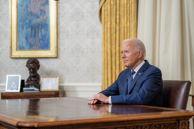 CNN: Biden reapare public cu un discurs important, pentru prima dată de când a plecat de la Casa Albă. Fostul preşedinte tânjeşte să intervină mai mult, spre disperarea unor lideri democraţi