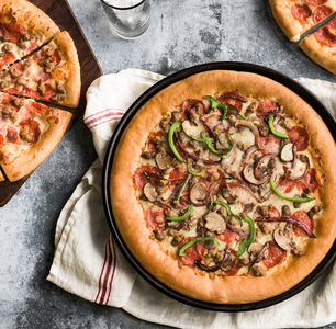 SUA: Cum a devenit livrarea de pizza un mod de ameninţare a judecătorilor